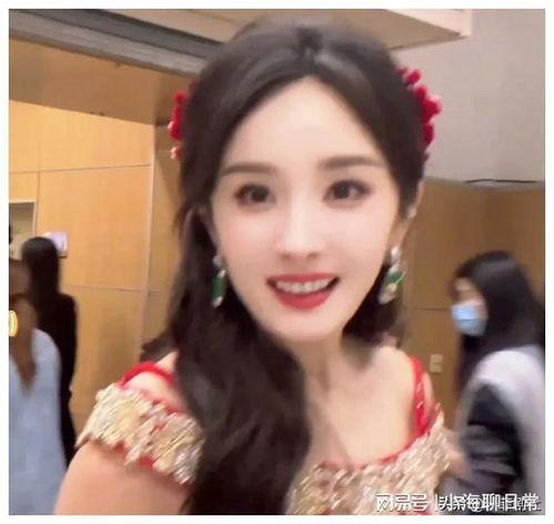 吃瓜美少女娱乐圈,吃瓜美少女带你探秘娱乐圈风云变幻